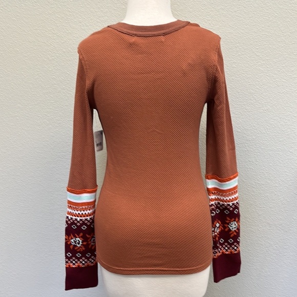 🥳HP🥳 Free People Mikah Layering Cuff Thermal Top - Picture 9 of 12